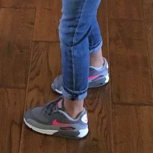 Girls, Nike air max sneakers